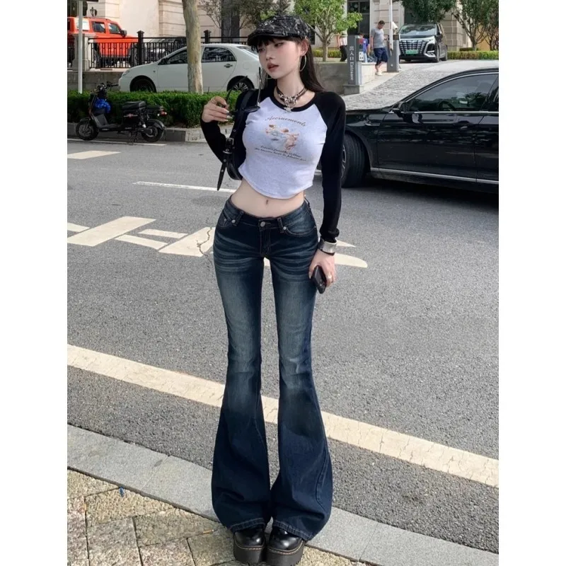 Retro Flare High-Waist Jeans - Image 2